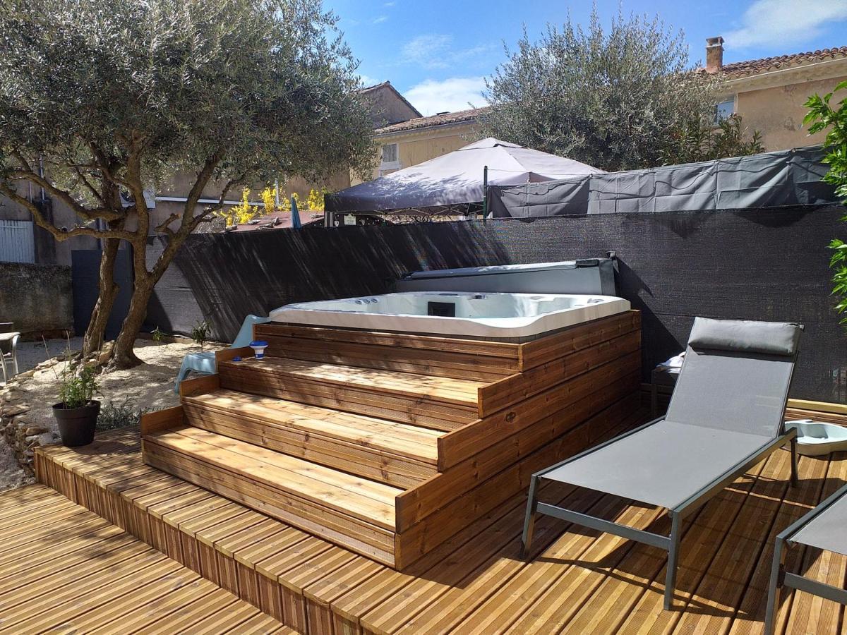 Deux M Bed and Breakfast Villes-sur-Auzon Exterior foto
