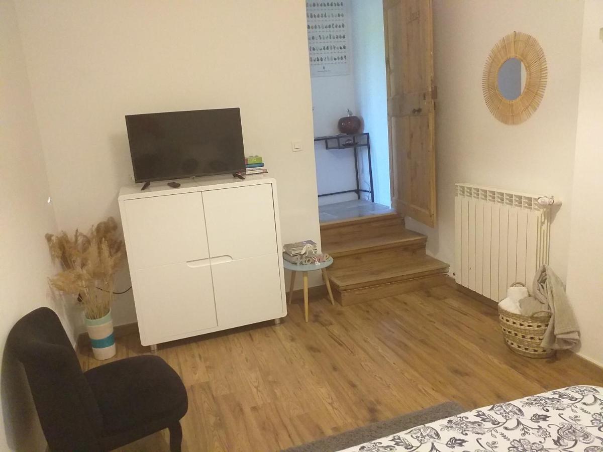 Deux M Bed and Breakfast Villes-sur-Auzon Exterior foto